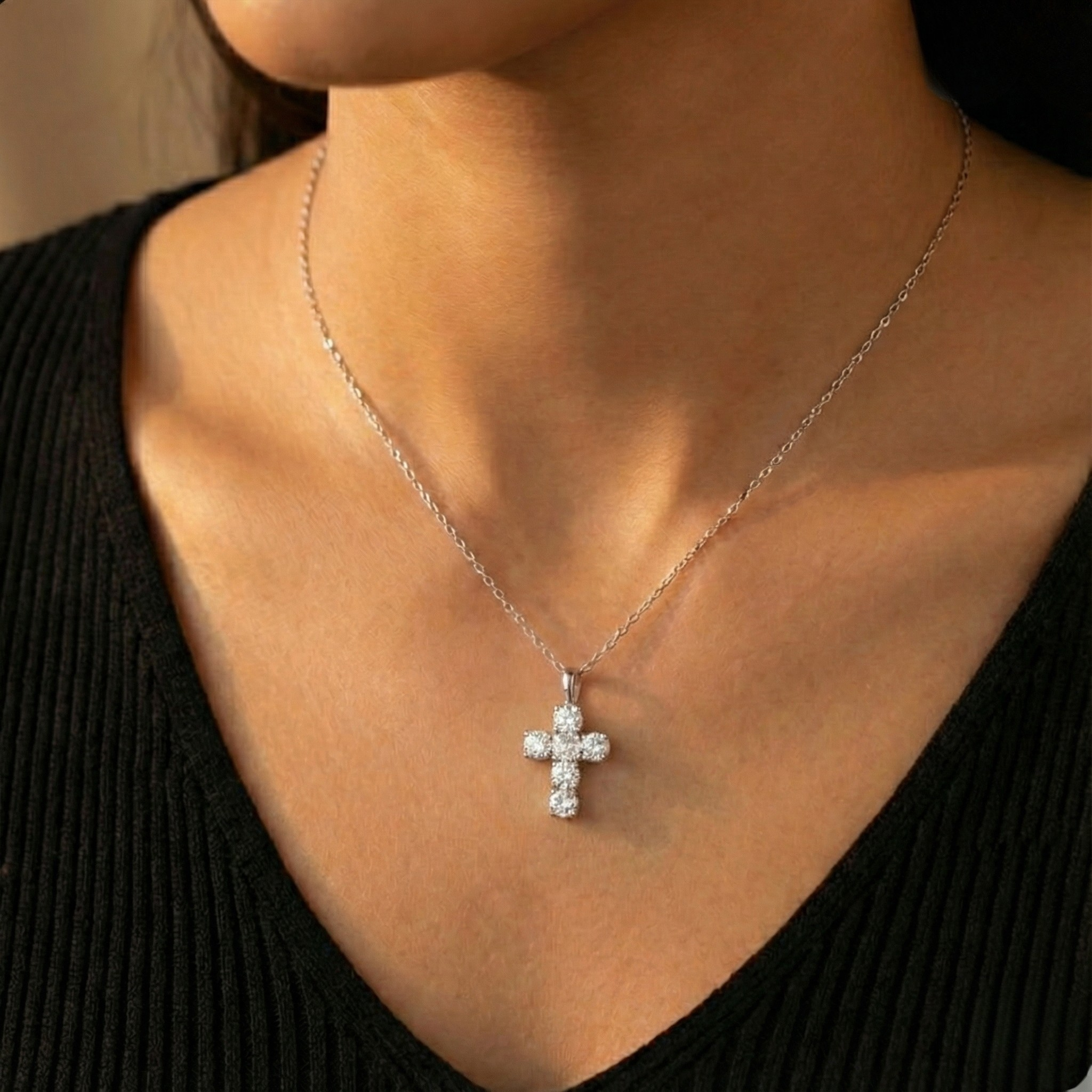 A timeless Sparkle Cross Necklace (925 Sterling Silver, High-Carbon Stones)